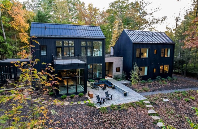 The Birch Bower: Luxury Lakefront Home