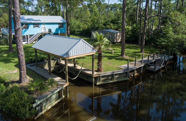 The Blue House~Private Waterfront~Boat Slip~Kayaks