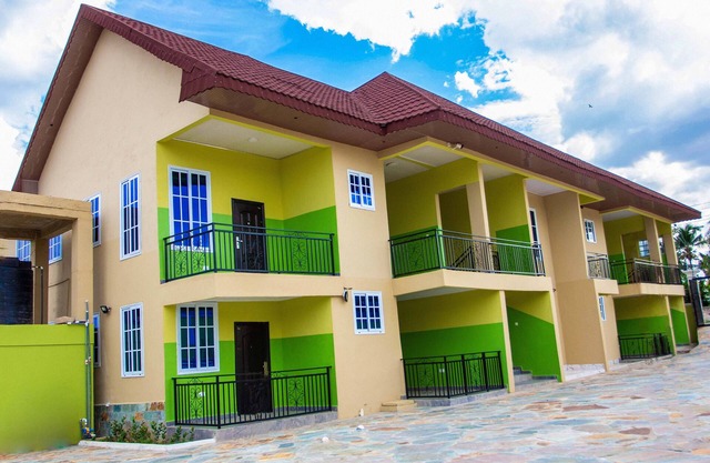 The Boaz Executive Place