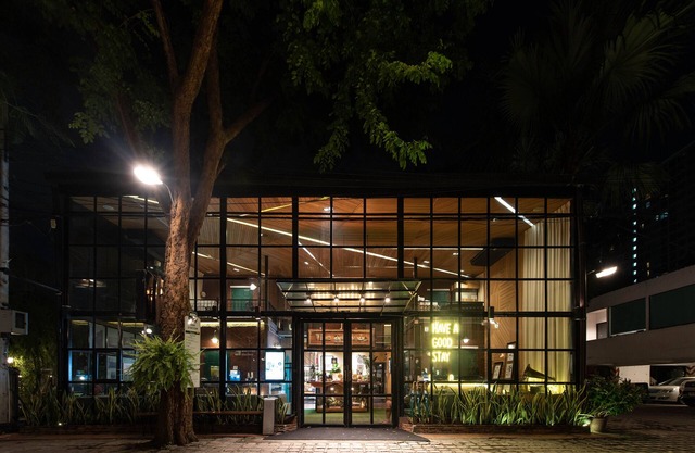 The Botanic Service Room