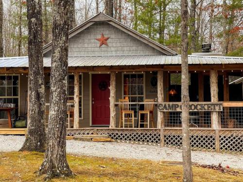 The Cabin at Crockett Creek