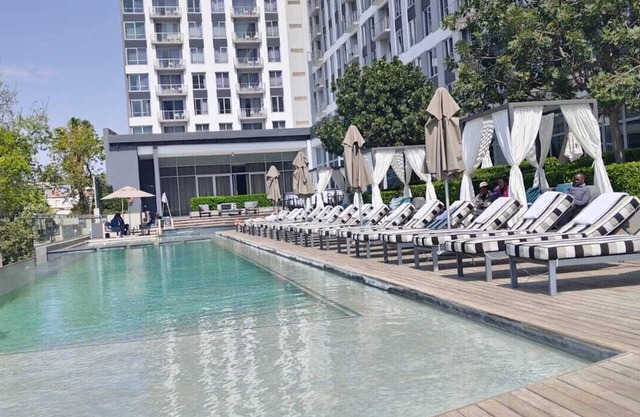 The Capital on the Park-Two bedroom Apartment at 5-Star Hotel