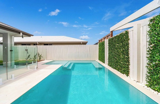 The Carlisle - Poolside Bliss - Pet Friendly