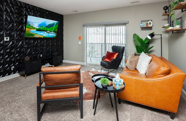 The Carmel/Bold/Massage/Chair Spacious/3D Wall/Pool/Gym/Tanning Bed