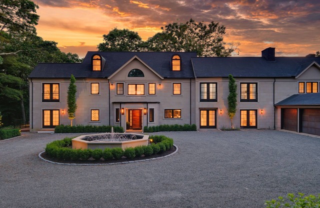 The Charles Chateau | Boston Mansion | Sleeps 14+