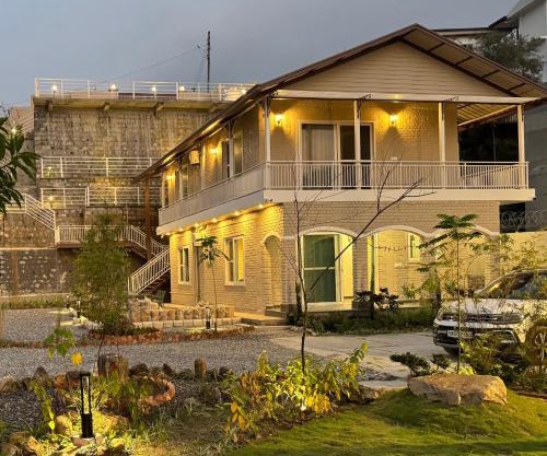 The Cliff House, 3BR LUX Villa 2km to Rajpur Road