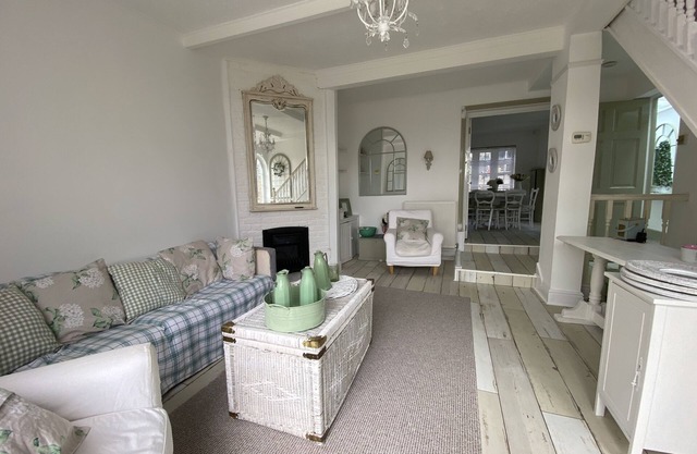 The Coach House, Three Bedrooms, Off Street Parking, Beautiful Views