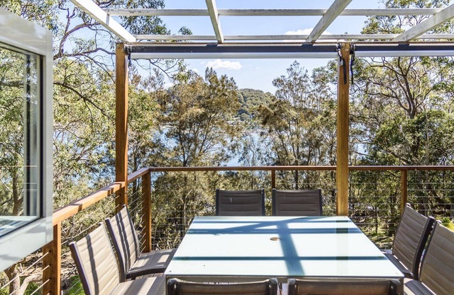 'The Cottage at Pretty Beach' by Accom Holidays