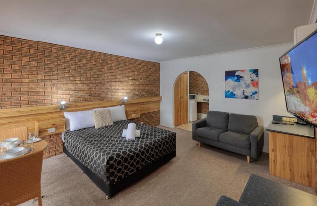 The Cottage Motor Inn Albury CBD