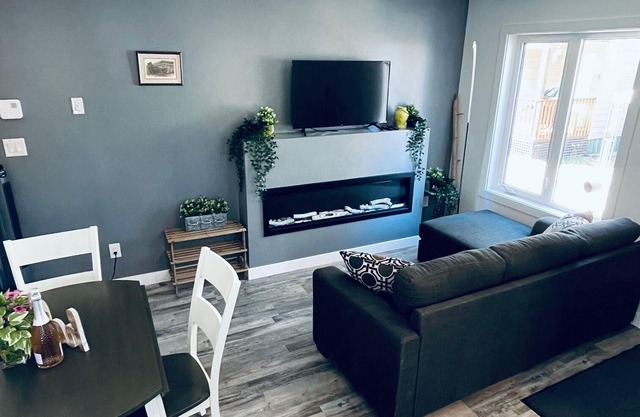 The Cottages @Gull&Castle #2nLOCATION, LOCATION, LOCATION!nDowntown Wasagamingnn