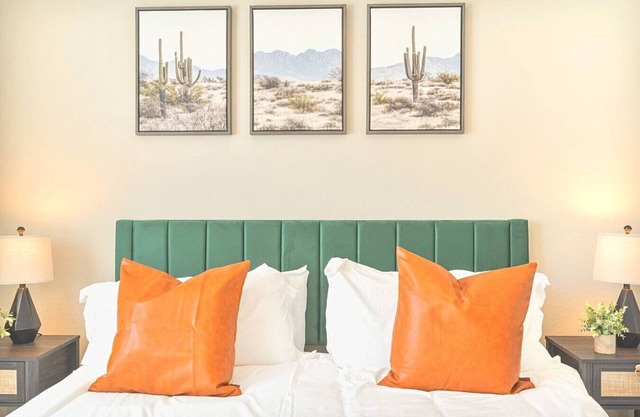 The Cozy Cactus I 5 Beds I Heated Pool near Surprise Stadium, Golf & Tennis