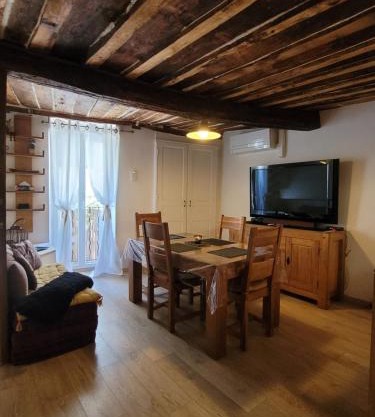 The Cozy Collo House