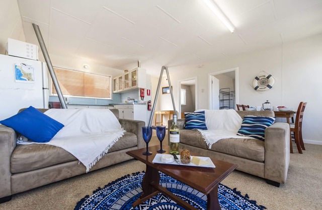 The Cray Pot-Conveniently located in the heart of Lancelin