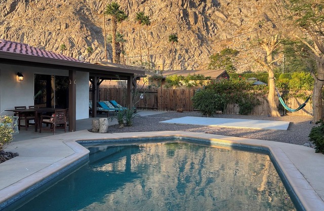 The Crest: Mid-Century Couples Retreat- Pool & Mountain Views - 2 Beds #066151