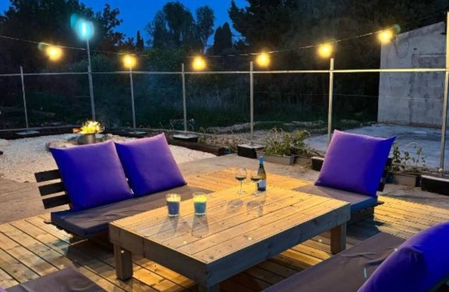 The Daydream Bus Hideaway by Sea N' Rent