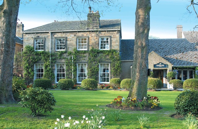 The Devonshire Arms Hotel