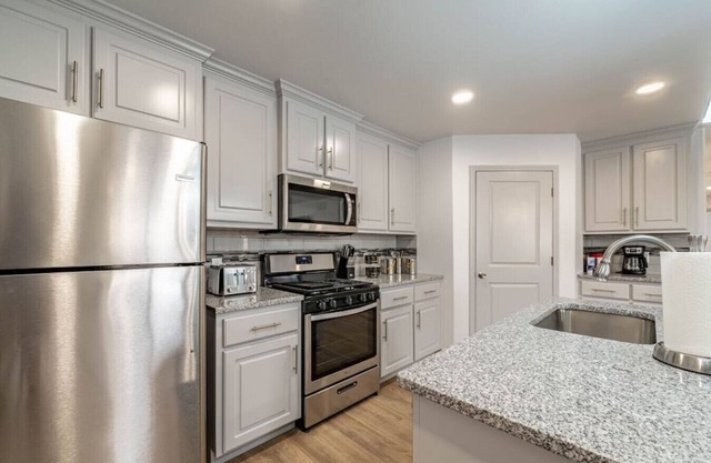 The Evanston - 3BR/2BA - New House