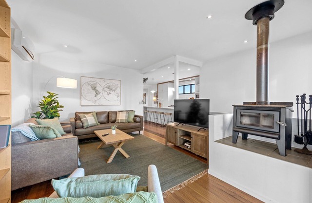 The Family Queenslander ~ Woolloongabba