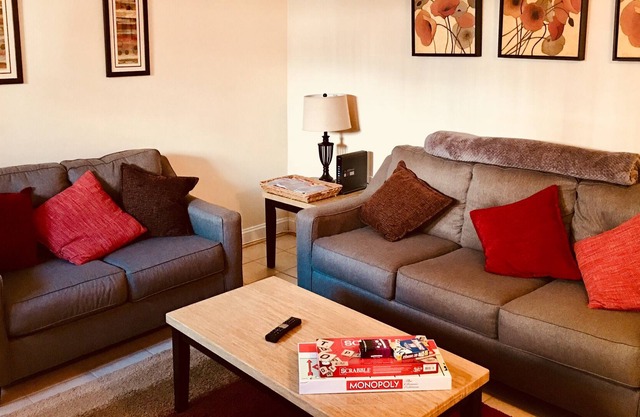 The Flat is the Perfect Home Base for a Leisure or Business stay— Pet Friendly