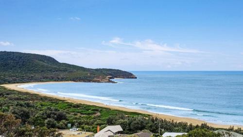 'The Grand View Retreat' by HolidayCo