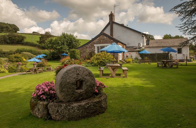 The Greyhound Inn & Hotel
