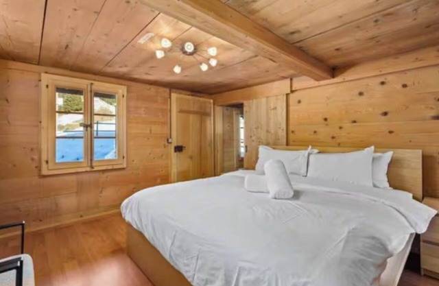 The Gstaad Hideaway – Peaceful Chalet with Mountain Views