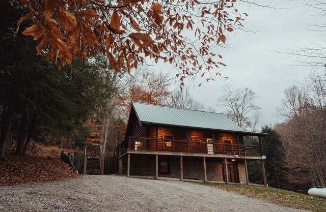 The Hilltop - The Hilltop at Pine Creek Cabins and Camping in Hocking Hills, just minutes from Hocking Hills State Park. A cozy, yet spacious, pet-friendly cabin perfect for a reset surrounded by nature! Book your getaway today!