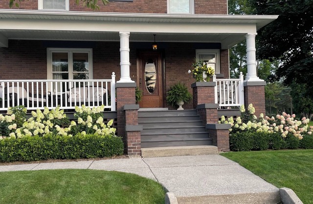 The Historic Brownstone Haus, A Downtown location for Unforgettable Gatherings