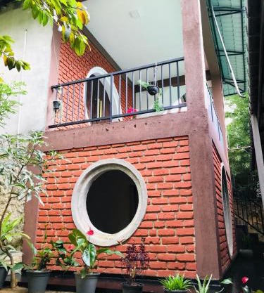 The Hobbit Cottage-Ella