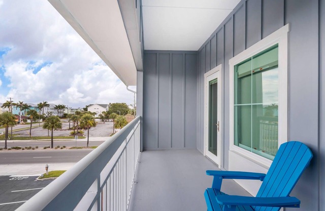 The J Hotel Dunedin Clearwater, an Ascend Collection Hotel