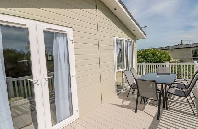 THE LAST RESORT, pet friendly, character holiday cottage in Pendine