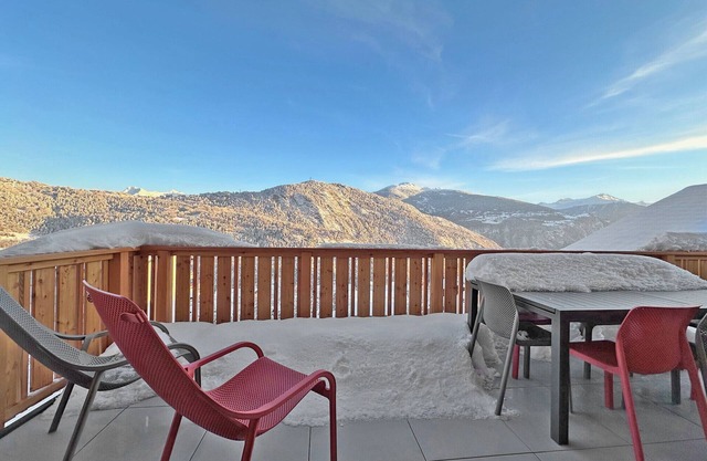 The Laughing Cow - 10 mns from Sion and ski