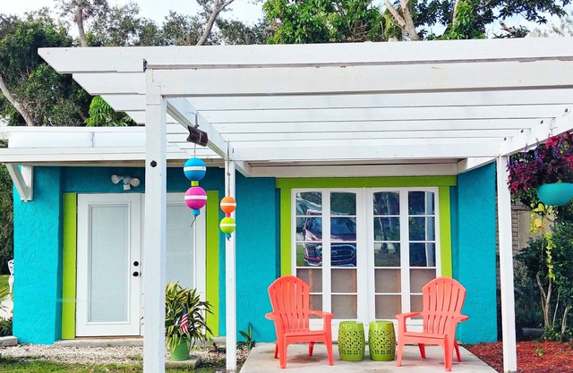 The Lily Pad 1/1 ,Cottage, NEW! Minutes from Lake O