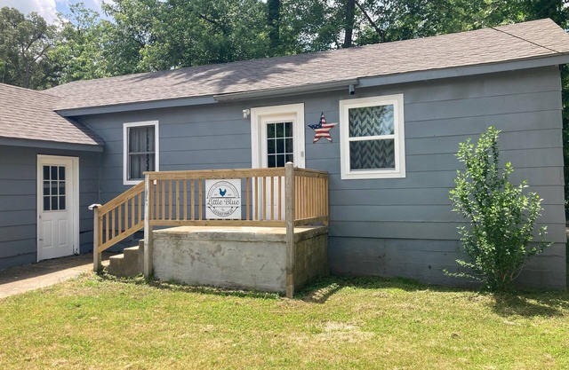 The Little Blue on 123 E Pine Street