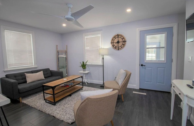 The Little Lake House-Cozy 2Bdrm