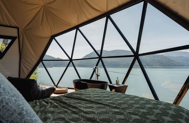 "The Lodge on Harrison Lake" Geodome