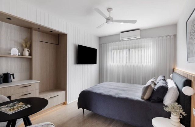 The Lodge - Room 2 - Luxury Central private Rooms, Free wifi