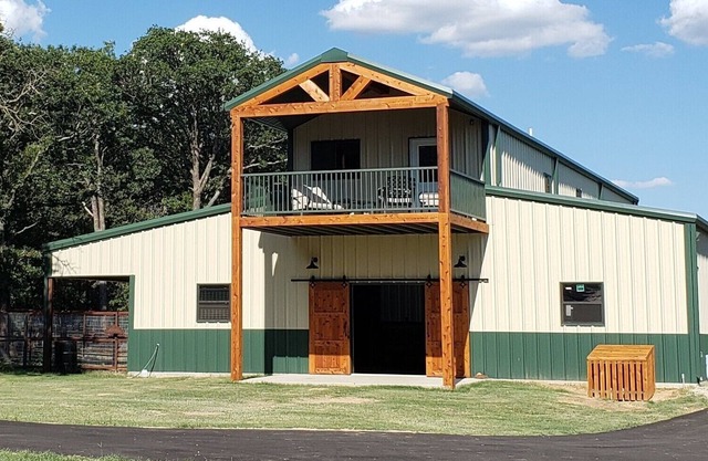 The Loft at Tipsy Toad Retreat - Horses Welcome!