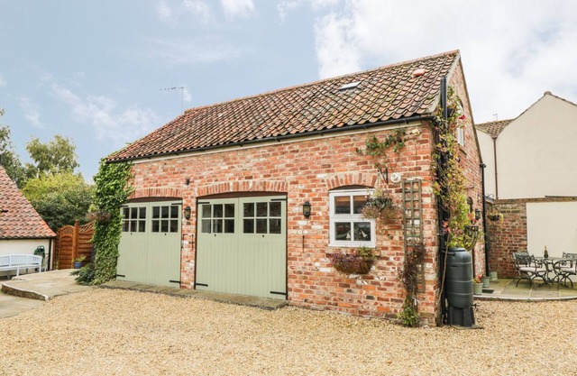 THE LOFT, with a garden in Boroughbridge