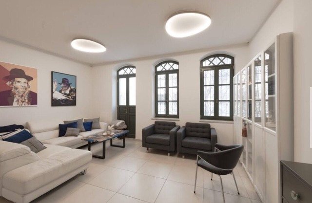The Menachem: 3 Bedrooms/2 Bathrooms Vacation Rental Apartment in City Center