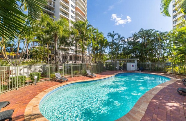 The Meriton Apartments on Main Beach