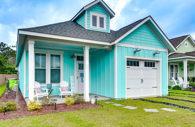 The Mermaid Cottage! Centrally located, pool, and loaded with extras!