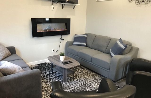 The Miller Inn & Suites with Seasonal Hot tub!