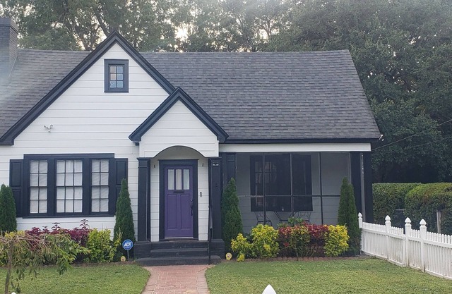 The Moise Manor, a 1934 Bungalow, centrally located in the heart of Sumter.