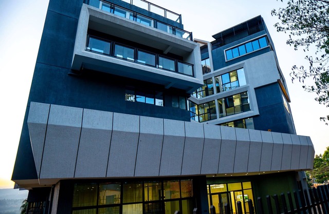 The Moon Apartment-Luxurious modern 2-bedroom apartment in Kigali