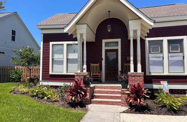 The Moss House! 1900's Victorian House in Lake Charles