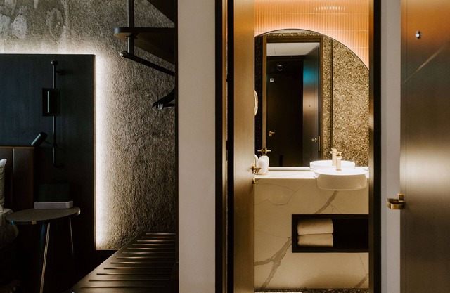 The Motley Hotel Richmond, Tapestry Collection by Hilton