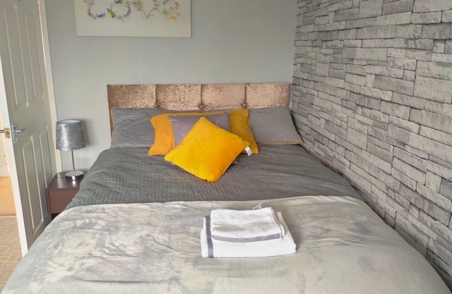 The Nest, an Immaculate 3-Bed House in Walsall