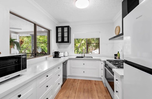 The Nest Cairns - 4 Pools BBQ Resort