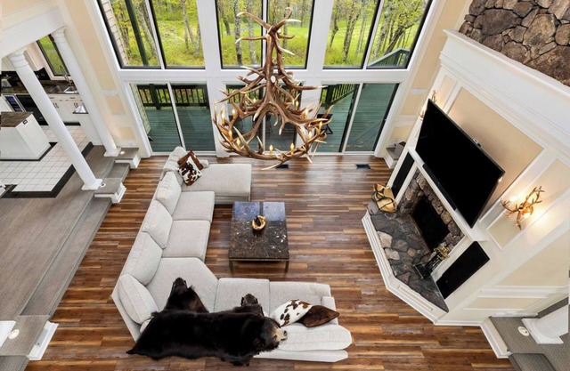 The newest and largest edition to the Wintergreen Retreat portfolio!